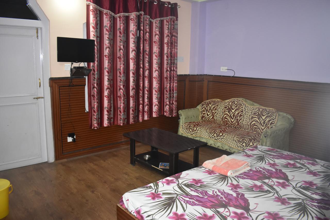 Hotel Snow Flake Rāmpur Extérieur photo