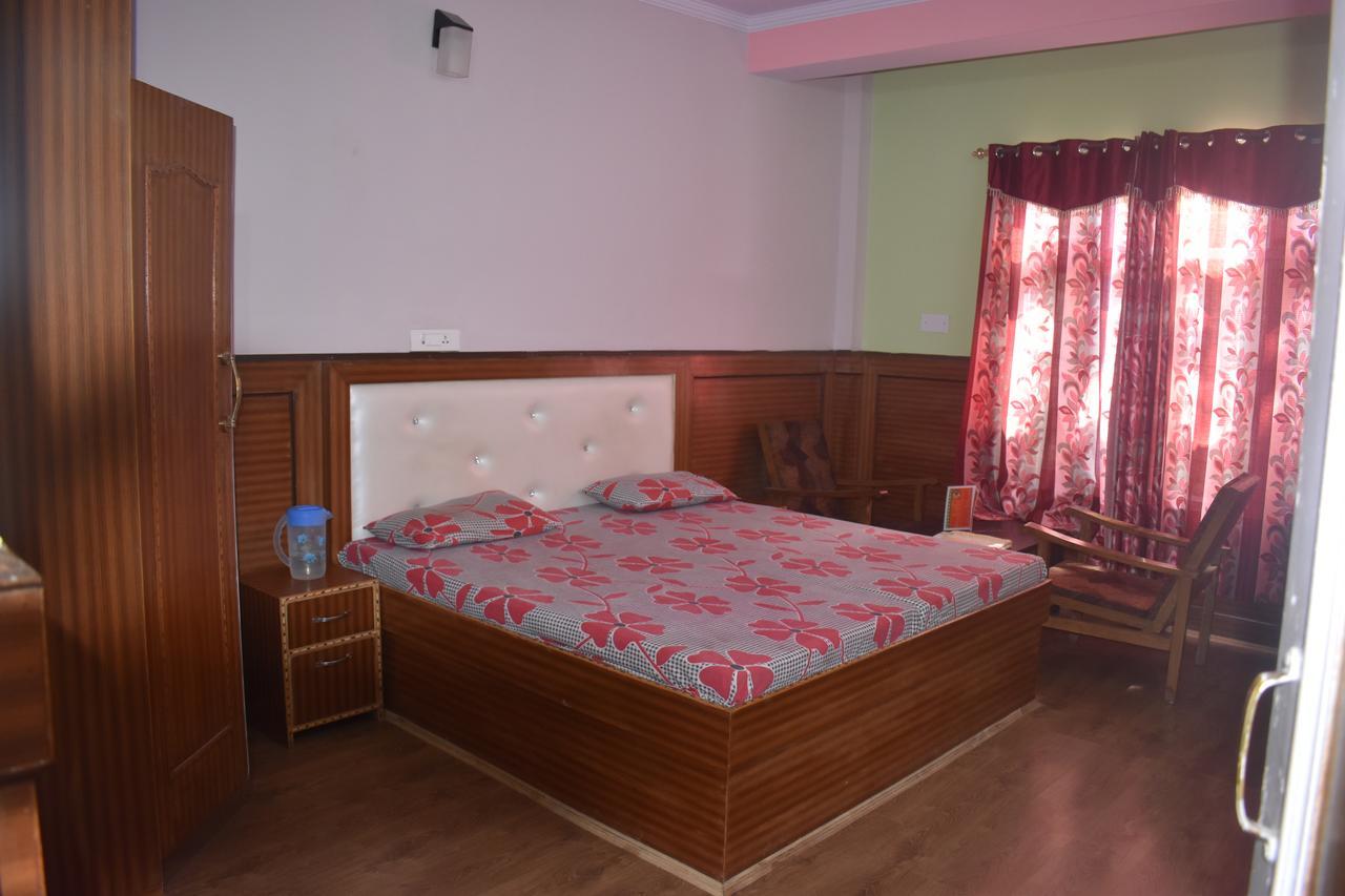 Hotel Snow Flake Rāmpur Extérieur photo